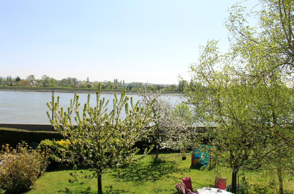 Duclair En Bord De Seine B&B 객실 사진